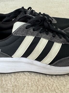 Adidas Run 70s Lace Up Sneakers